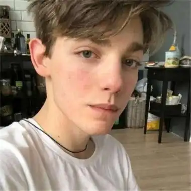 6686体育平台初级作者叶散冰离