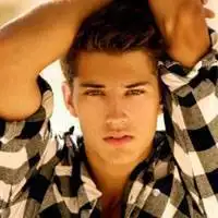 6686体育平台铁牌作者Ernie