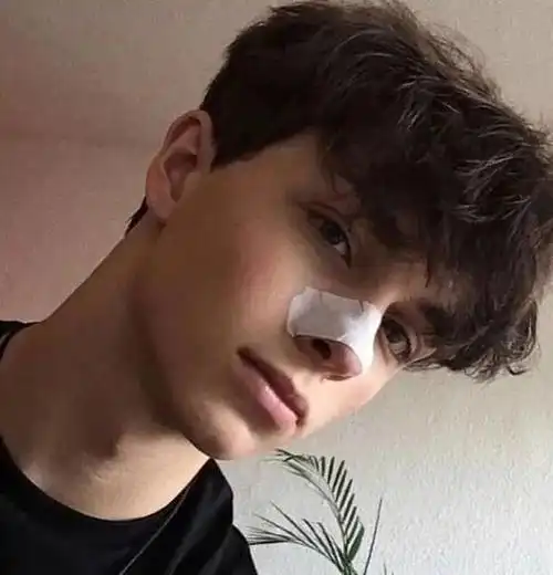 6686体育平台银牌作者Evelyn