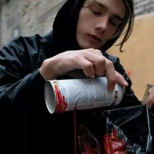 6686体育平台铁牌作者Uriah