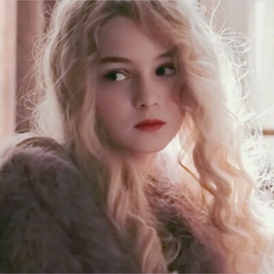 6686体育平台初级作者Olivia