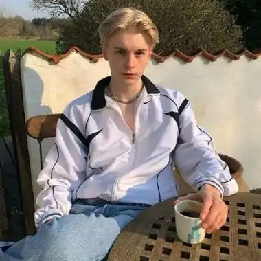 6686体育平台铜牌作者花落半歌