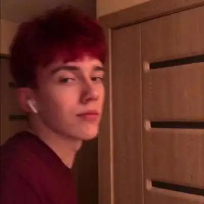 6686体育平台铁牌作者萌翻的妹