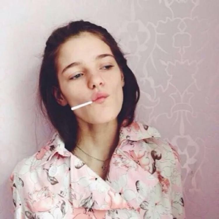 6686体育平台金牌作者萌面女儿