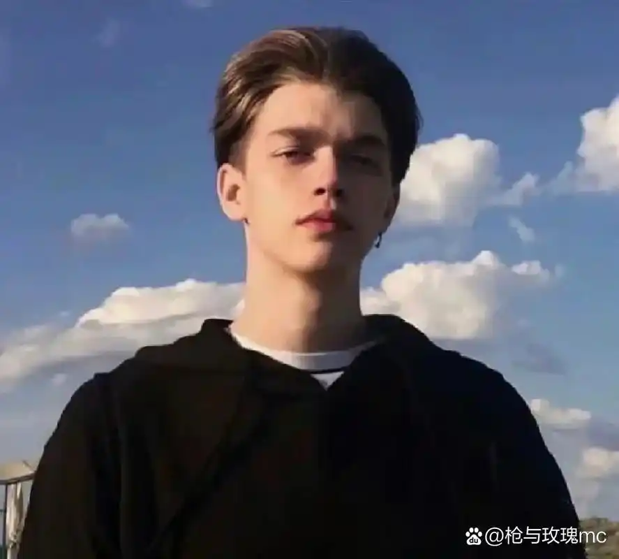 6686体育平台银牌作者一抹妖娆