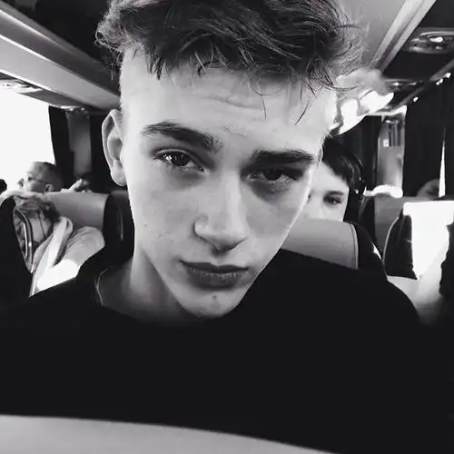 6686体育平台签约作者Lennox